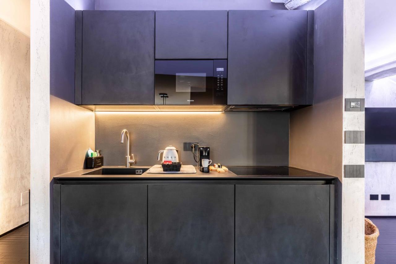 Quadrilatero Della Moda- Luxury Loft In The Heart Of The Fashion District Milan Bagian luar foto