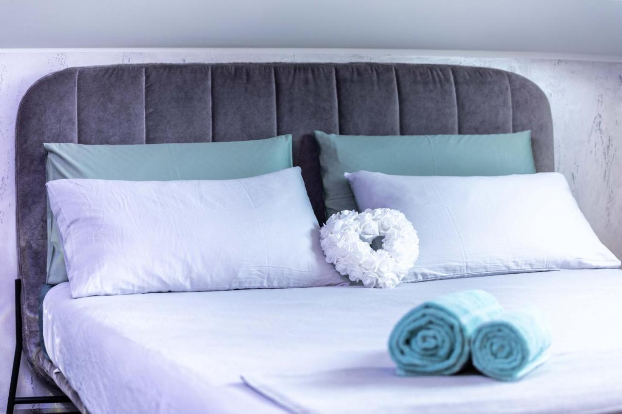Quadrilatero Della Moda- Luxury Loft In The Heart Of The Fashion District Milan Bagian luar foto