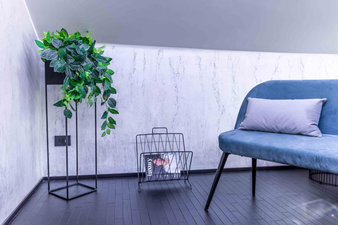 Quadrilatero Della Moda- Luxury Loft In The Heart Of The Fashion District Milan Bagian luar foto