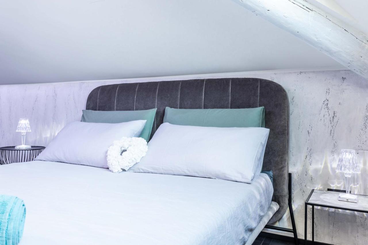 Quadrilatero Della Moda- Luxury Loft In The Heart Of The Fashion District Milan Bagian luar foto